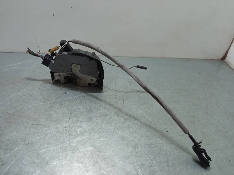 CERRADURA PUERTA DELANTERA DERECHA 51218402540 