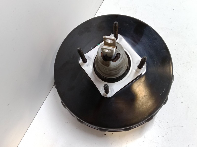 Recambio de servofreno para ford kuga i 2.5 4x4 referencia OEM IAM 8V412B195AD  