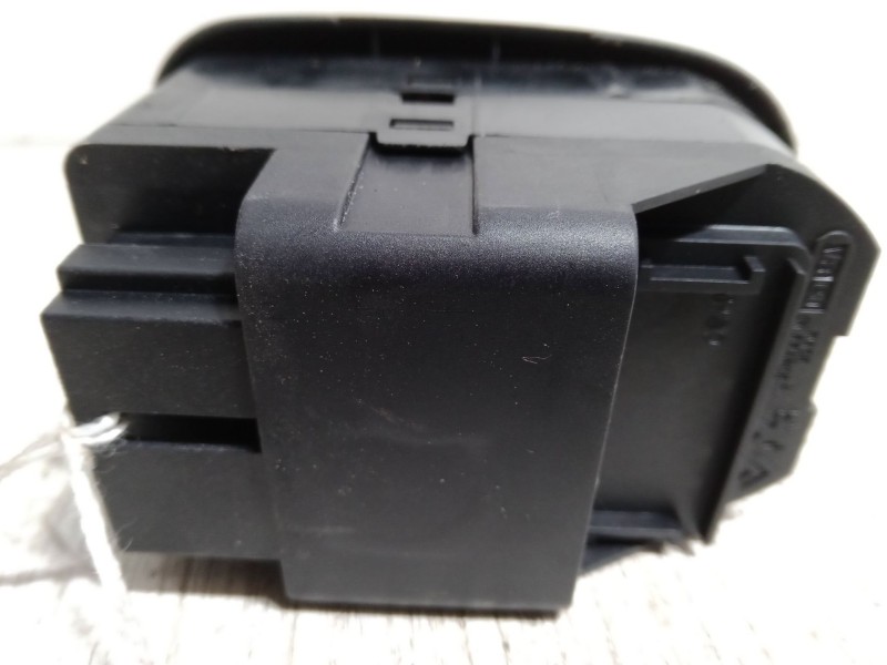 Recambio de mando elevalunas central para peugeot 206 hatchback (2a/c) 1.4 i referencia OEM IAM   