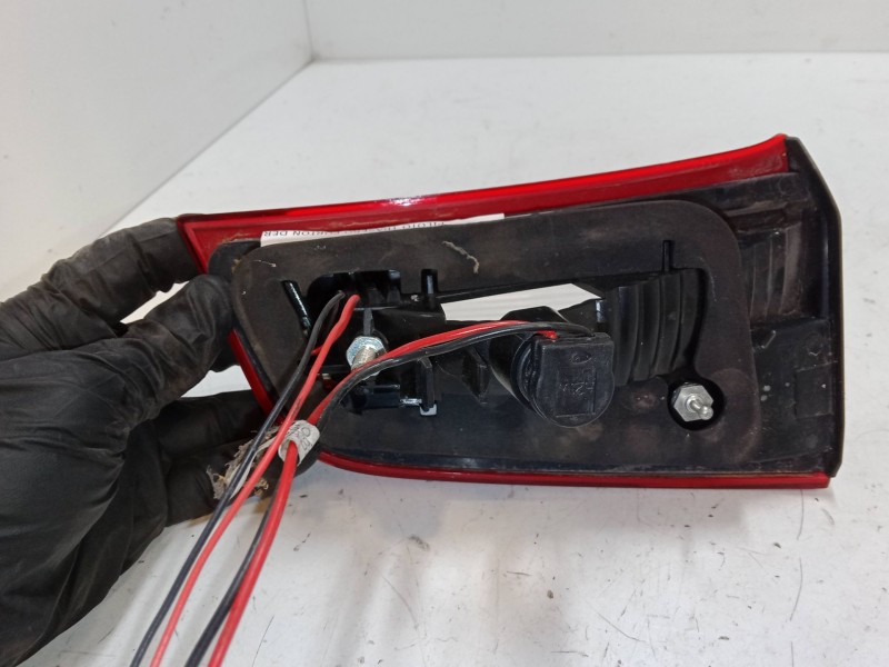 Recambio de piloto trasero porton derecho para volvo s60 ii (134) d3 referencia OEM IAM 30796272  