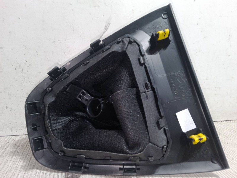 Recambio de funda palanca cambio para fiat scudo furgoneta 1.5 multijet 120 (506) referencia OEM IAM   