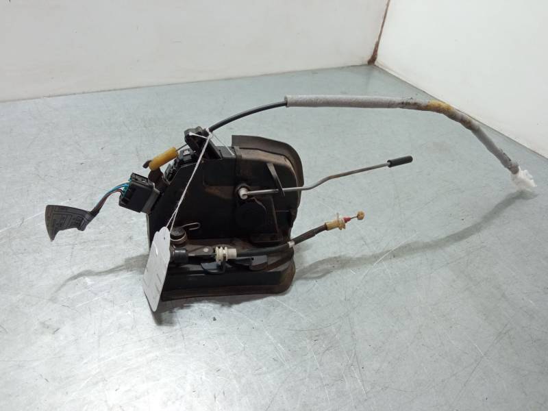 CERRADURA PUERTA TRASERA IZQUIERDA 51228402601 