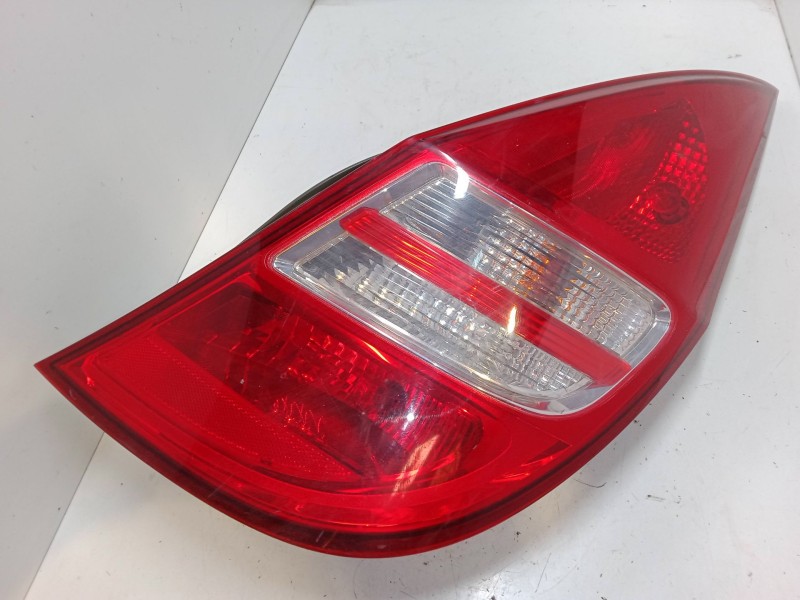 Recambio de piloto trasero derecho para hyundai i30 (fd) 1.4 referencia OEM IAM   