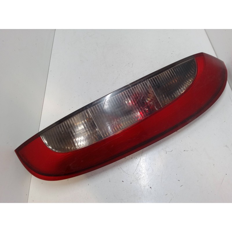 Recambio de piloto trasero derecho para opel corsa c (x01) 1.2 (f08, f68) referencia OEM IAM   