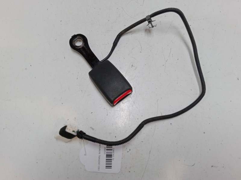 Recambio de anclaje cinturon trasero derecho para kia carens iv 1.7 crdi referencia OEM IAM   