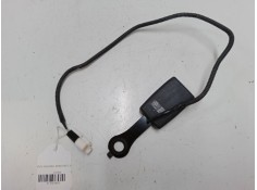 Recambio de anclaje cinturon trasero izquierdo para kia carens iv 1.7 crdi referencia OEM IAM