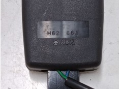 Recambio de anclaje cinturon trasero izquierdo para kia carens iv 1.7 crdi referencia OEM IAM    2