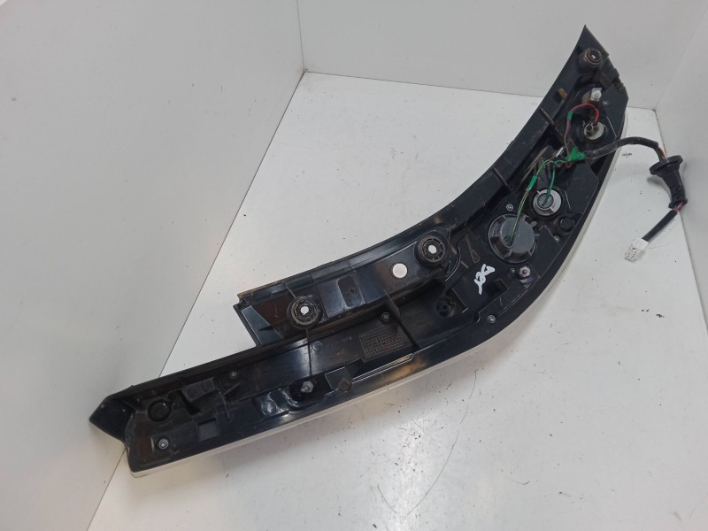 Recambio de piloto trasero derecho para nissan leaf (ze0) electric referencia OEM IAM 265503NL0B  