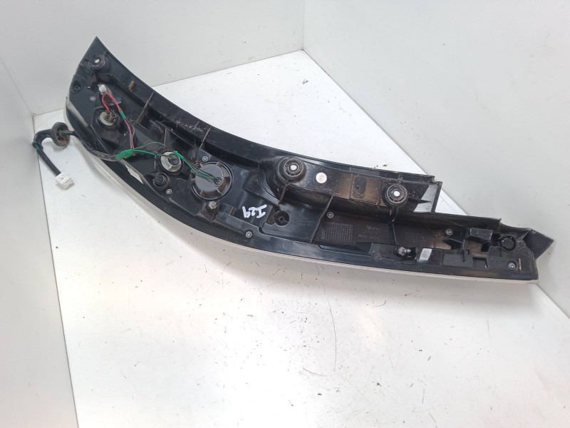 Recambio de piloto trasero izquierdo para nissan leaf (ze0) electric referencia OEM IAM 265553NL0B  