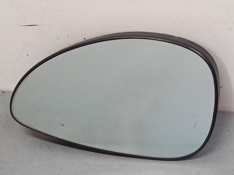 CRISTAL RETROVISOR IZQUIERDO 