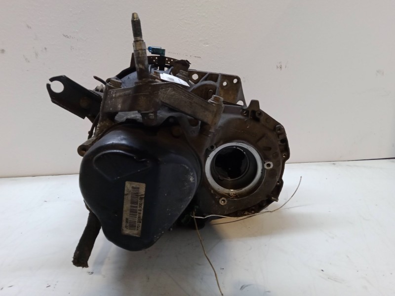 Recambio de caja de cambios manual 5 velocidades para renault clio ii (bb_, cb_) 1.4 (b/cb0c, b/cb0s) referencia OEM IAM 7700113