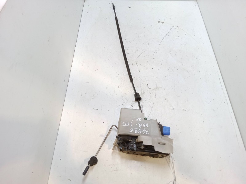 Recambio de cerradura puerta delantera derecha para volkswagen polo (9n_, 9a_) 1.4 16v referencia OEM IAM   