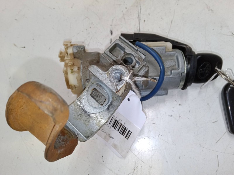 Recambio de clausor para toyota yaris (_p1_) 1.0 (scp10_) referencia OEM IAM 45020521  