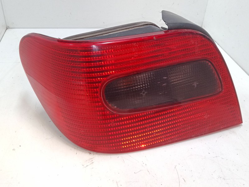 Recambio de piloto trasero izquierdo para citroën xsara (n1) 1.9 td referencia OEM IAM   