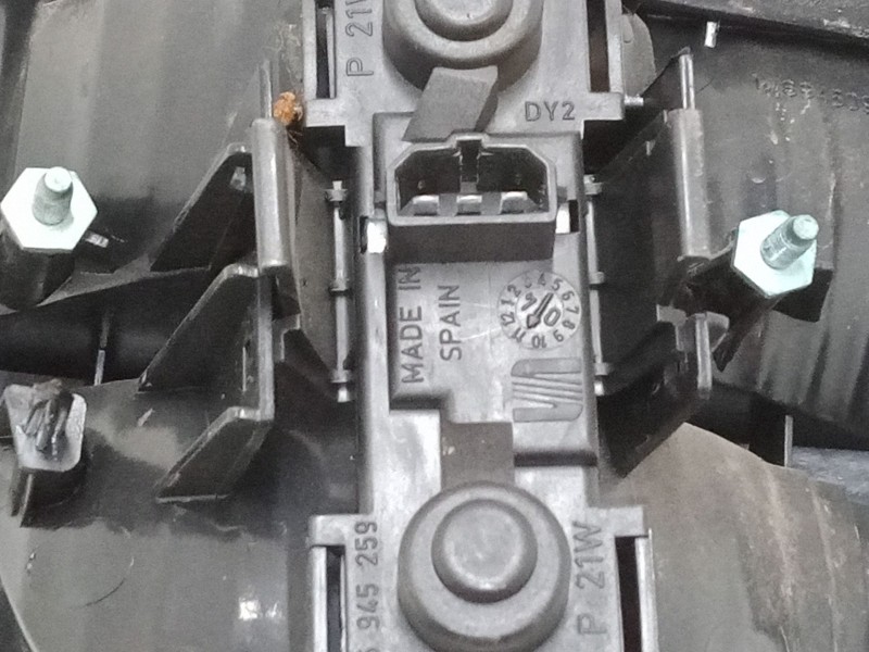 Recambio de piloto trasero porton izquierdo para seat leon (1m1) 1.9 tdi referencia OEM IAM   