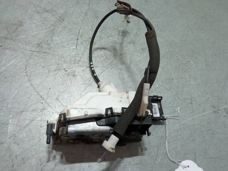 CERRADURA PUERTA DELANTERA DERECHA 