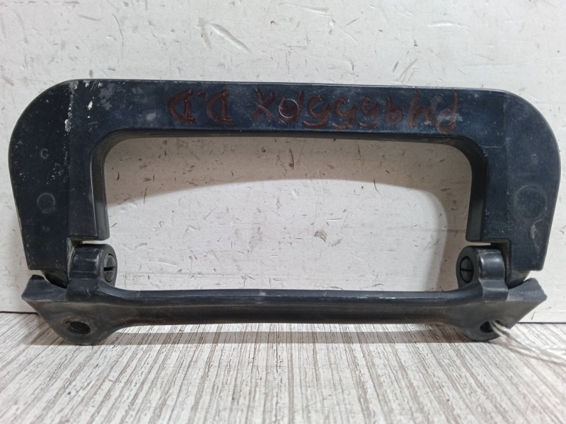 Recambio de asidero del derecho para iveco 40/50 referencia OEM IAM   