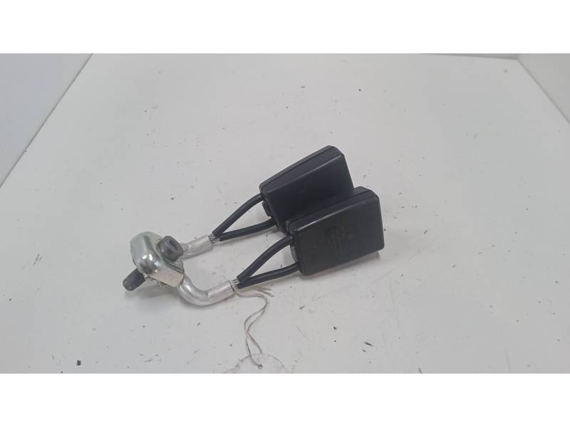 ANCLAJE CINTURON TRASERO DERECHO 6r0857739 trw34080872