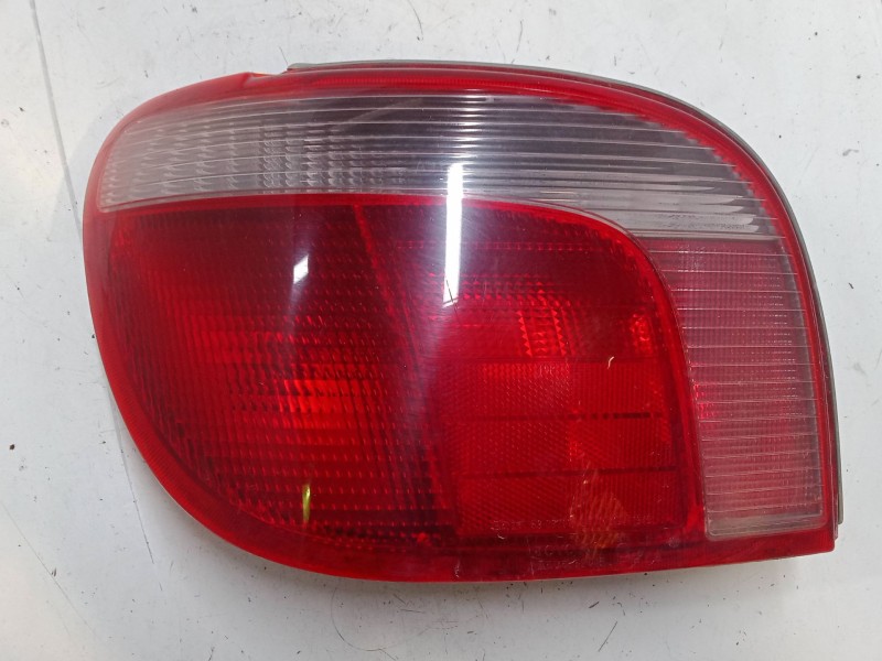 Recambio de piloto trasero izquierdo para toyota yaris (_p1_) 1.0 (scp10_) referencia OEM IAM   