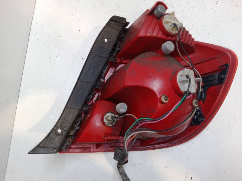 Recambio de piloto trasero izquierdo para hyundai accent ii (lc) 1.3 referencia OEM IAM   