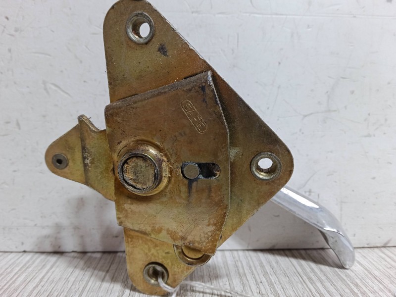 Recambio de maneta interior puerta delantera izquierda para iveco 40/50 referencia OEM IAM   