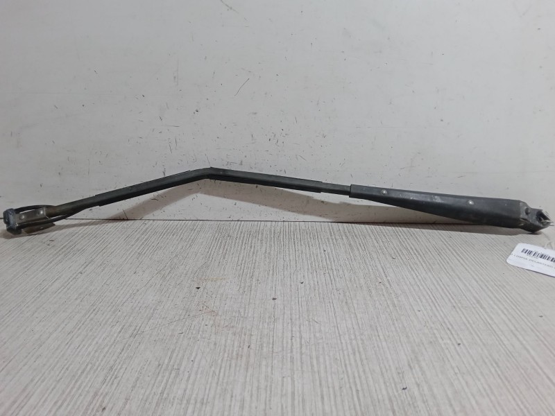 Recambio de brazo limpia delantero derecho para daf fa 1000 referencia OEM IAM   