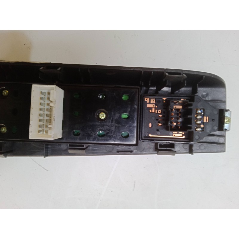 Recambio de mando elevalunas delantero izquierdo para kia carnival / grand carnival iii (vq) 2.9 crdi referencia OEM IAM   