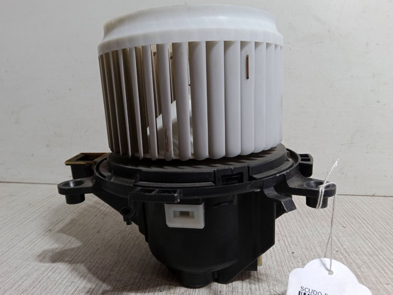 Recambio de motor calefaccion para fiat scudo furgoneta 1.5 multijet 120 (506) referencia OEM IAM 1d480003926403  