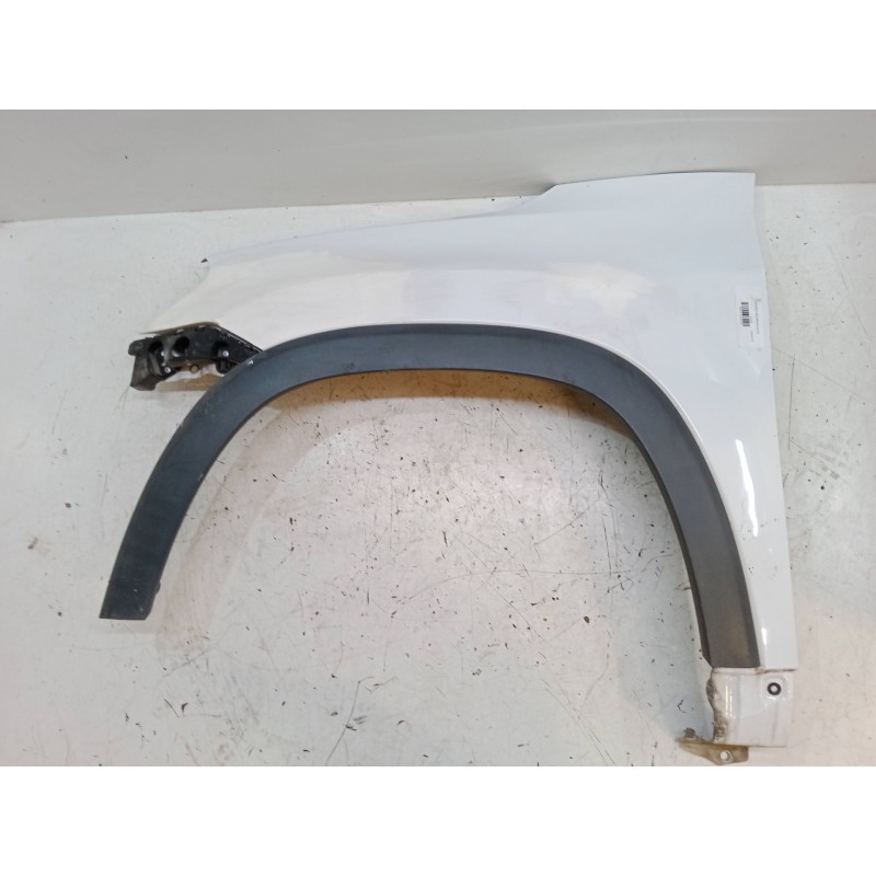 Recambio de aleta delantera izquierda para chevrolet orlando (j309) 1.8 referencia OEM IAM   