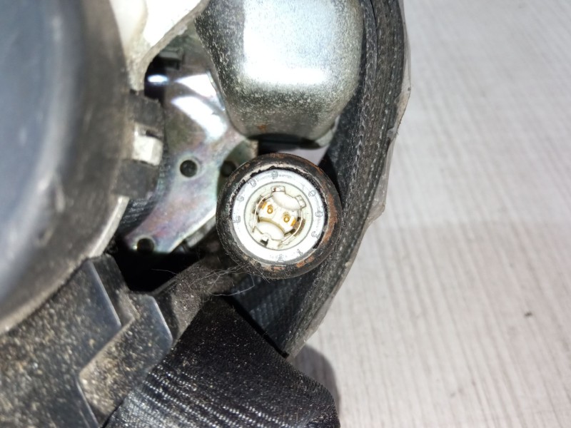 Recambio de cinturon con pretensor delantero izquierdo para citroën c4 i (lc_) 1.4 16v referencia OEM IAM   