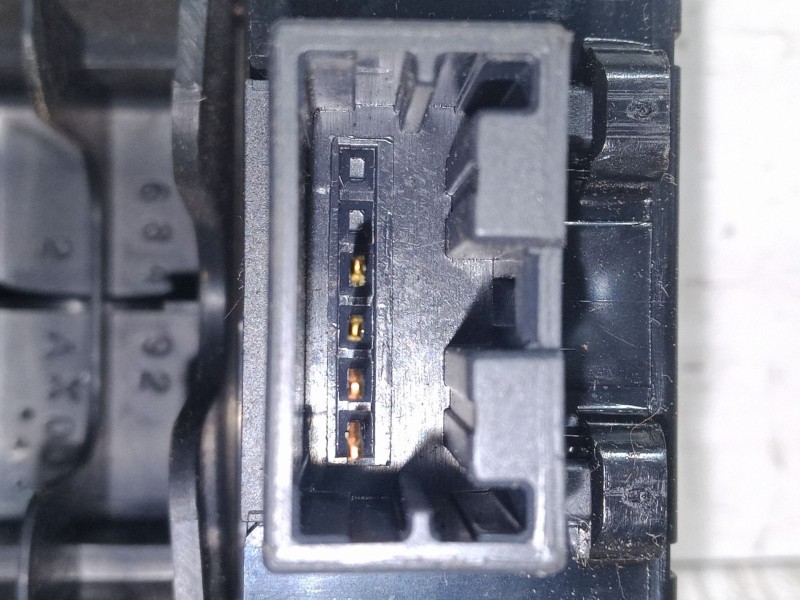 Recambio de boton esp para nissan x-trail ii (t31) 2.0 dci 4x4 referencia OEM IAM   