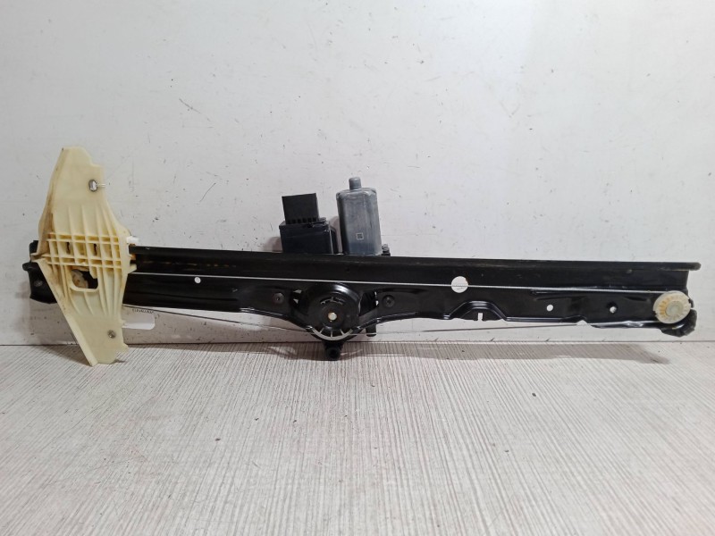 Recambio de elevalunas electrico delantero derecho para fiat scudo furgoneta 1.5 multijet 120 (506) referencia OEM IAM 982988968