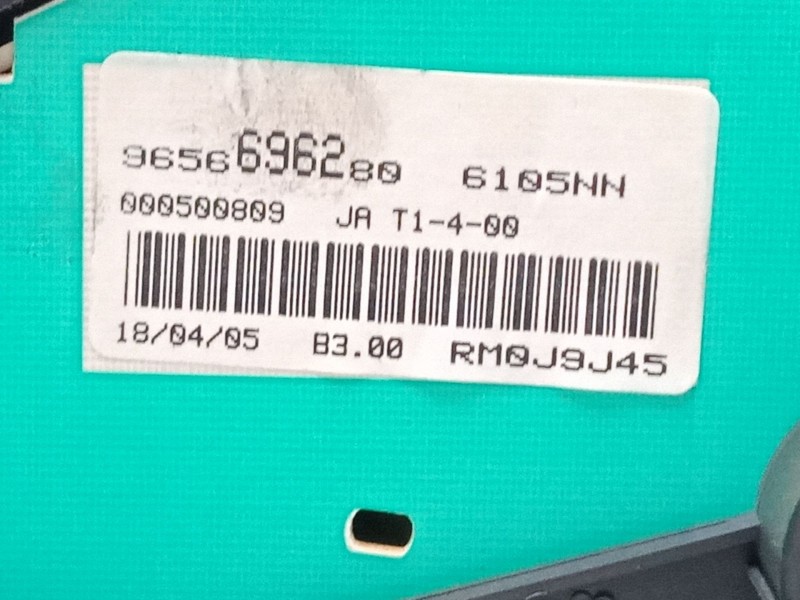 Recambio de cuadro instrumentos para peugeot 206 hatchback (2a/c) 1.4 hdi eco 70 referencia OEM IAM 9656696280  