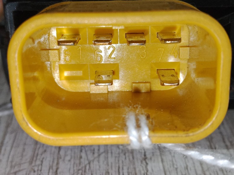 Recambio de mando elevalunas delantero derecho para ford fiesta vi (cb1, ccn) 1.6 tdci referencia OEM IAM   