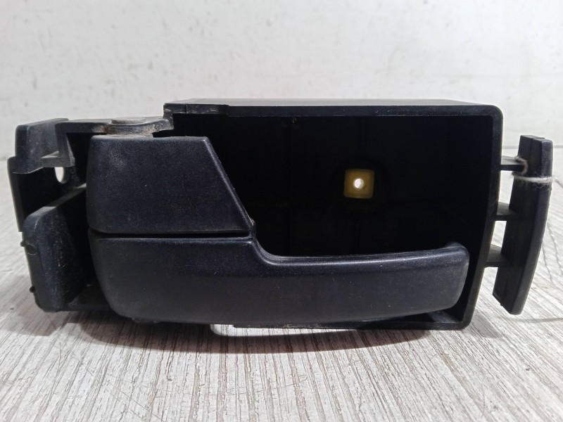 Recambio de maneta interior puerta delantera izquierda para ford tourneo connect 1.8 tdci referencia OEM IAM   