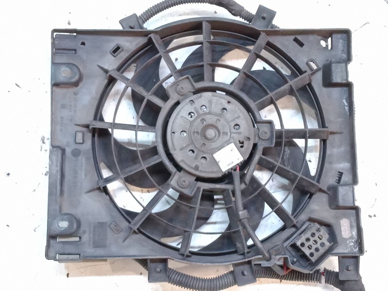 Recambio de electroventilador para opel astra h (a04) 1.9 cdti (l48) referencia OEM IAM 13132559  0130303960