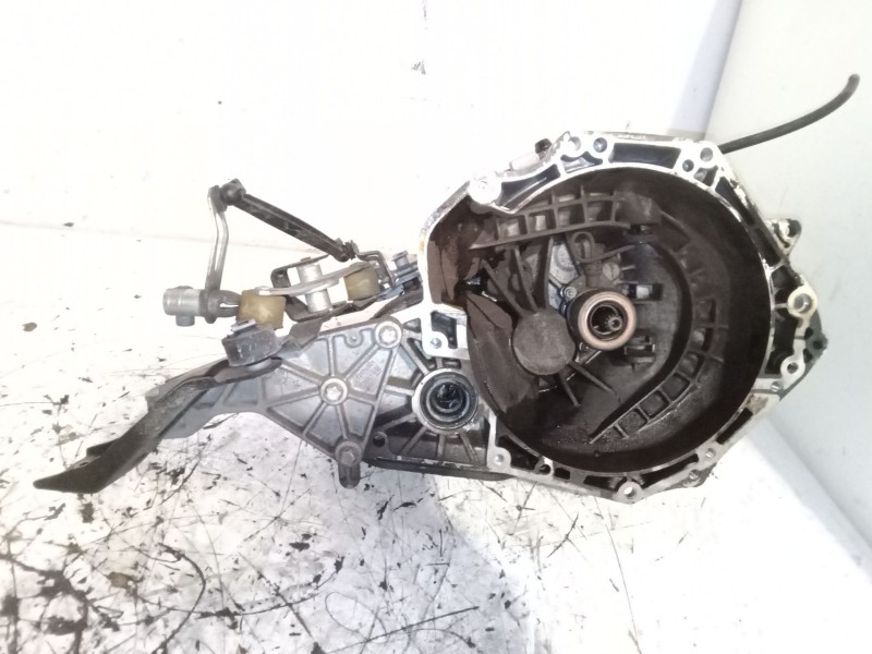 Recambio de caja de cambios manual 5 velocidades para opel astra h gtc (a04) 1.4 (l08) referencia OEM IAM 55565177  