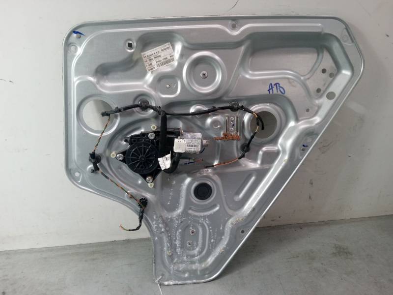ELEVALUNAS ELECTRICO TRASERO DERECHO 834801K010 834601P000 