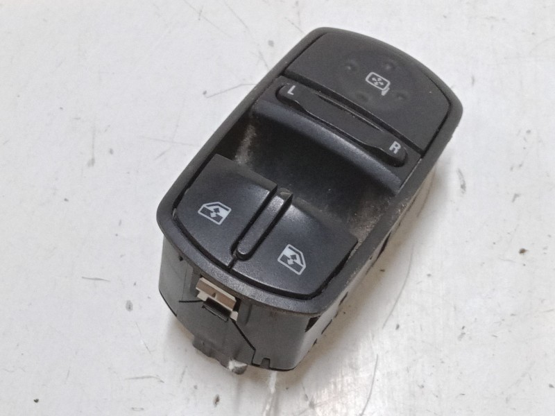 Recambio de mando elevalunas delantero izquierdo para opel corsa d (s07) 1.2 (l08, l68) referencia OEM IAM 13258521AA  