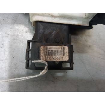 CERRADURA PUERTA TRASERA IZQUIERDA 