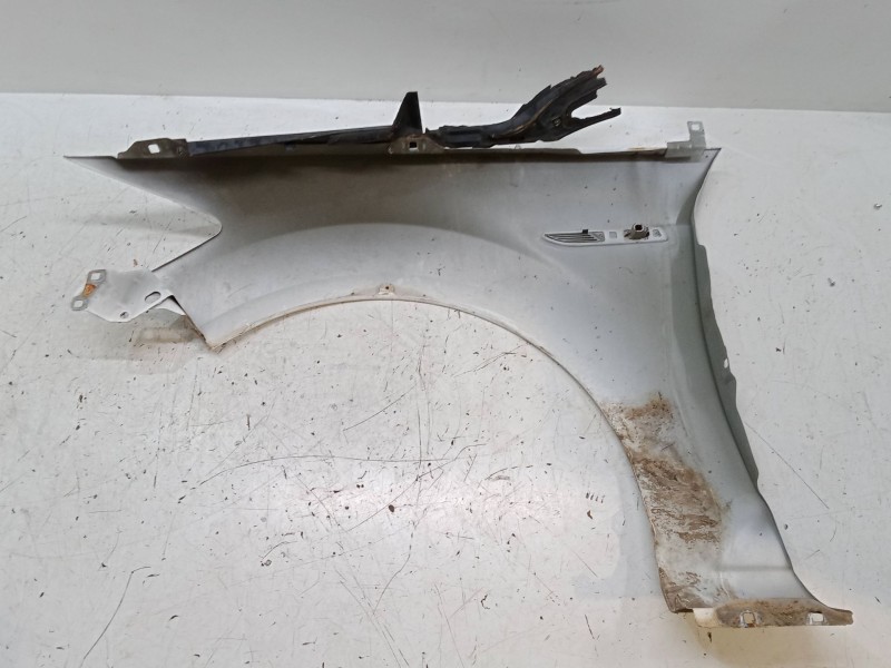 Recambio de aleta delantera derecha para ford mondeo iv turnier (ba7) 2.0 tdci referencia OEM IAM   