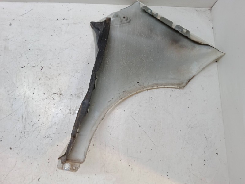 Recambio de aleta delantera izquierda para mercedes-benz clase a (w169) a 180 cdi (169.007, 169.307) referencia OEM IAM   