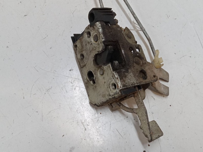 Recambio de cerradura puerta delantera derecha para mazda 6 hatchback (gg) 2.0 di (gg14) referencia OEM IAM   