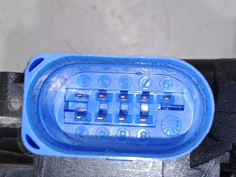 Recambio de cerradura puerta delantera derecha para volkswagen touareg (7la, 7l6, 7l7) 2.5 r5 tdi referencia OEM IAM 3D1837015  