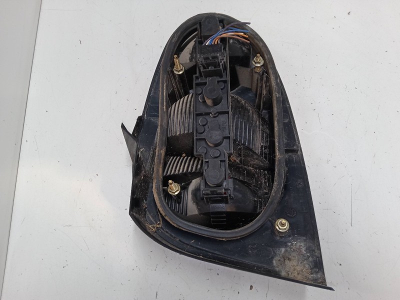 Recambio de piloto trasero izquierdo para renault megane i cabriolet (ea0/1_) 1.6 16v (ea04, ea0b, ea11, ea1j) referencia OEM IA