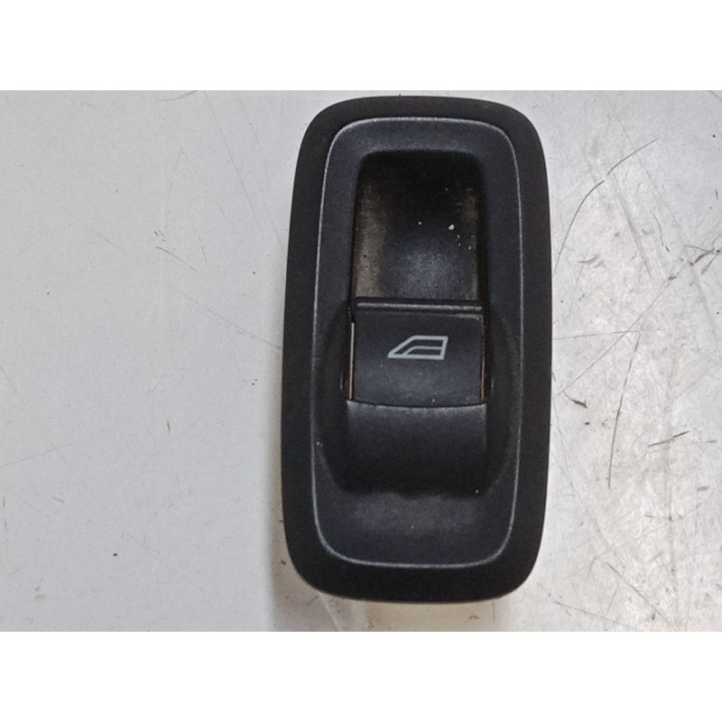 Recambio de mando elevalunas delantero derecho para ford fiesta vi (cb1, ccn) 1.4 tdci referencia OEM IAM   