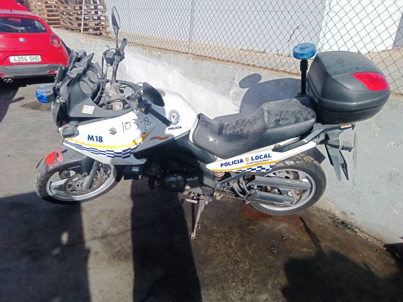 SUZUKI DL