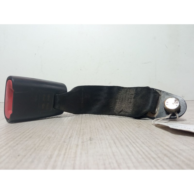 Recambio de anclaje cinturon trasero central para fiat bravo i (182_) 1.6 16v (182.ab) referencia OEM IAM   