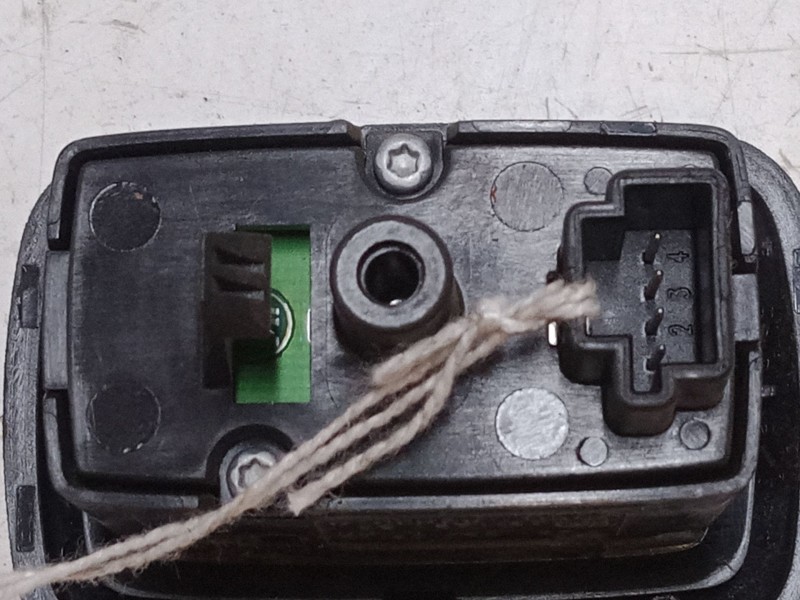 Recambio de mando elevalunas trasero izquierdo para mercedes-benz clase a (w169) a 160 cdi (169.006, 169.306) referencia OEM IAM