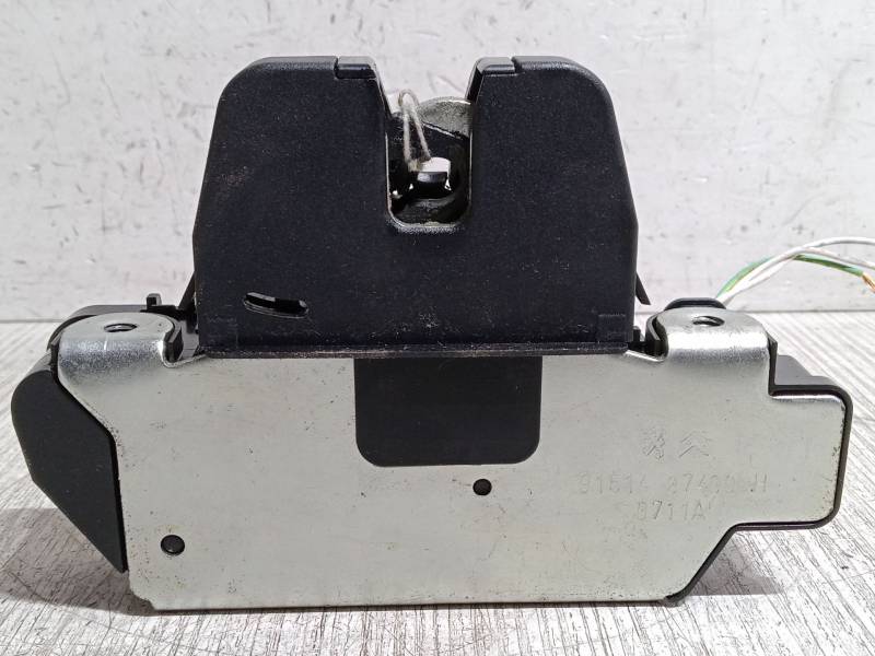 CERRADURA MALETERO / PORTON 